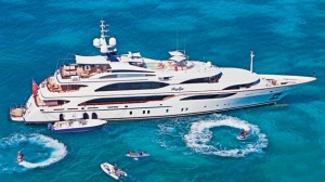 Yacht Charter 06