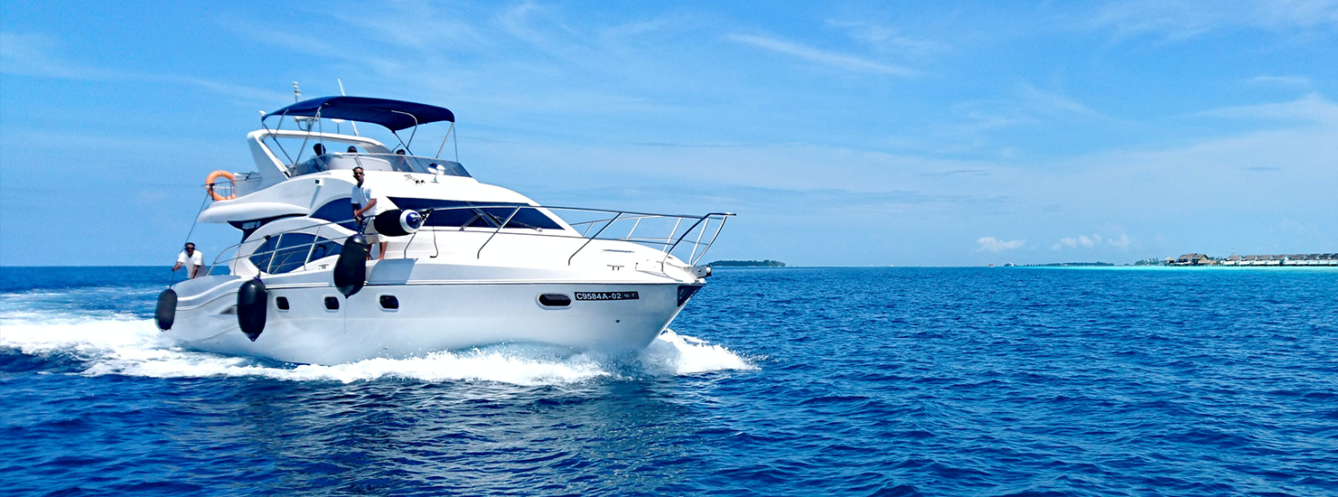 yacht-for-your-holiday